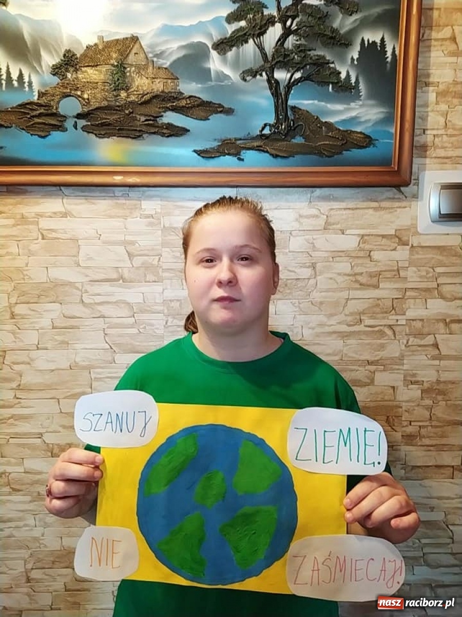 Zdjęcie w galerii na portalu naszraciborz.pl: Światowy Dzień Ziemi. Uczniowie ZSS pamiętają o ekologii wiadomości z regionu