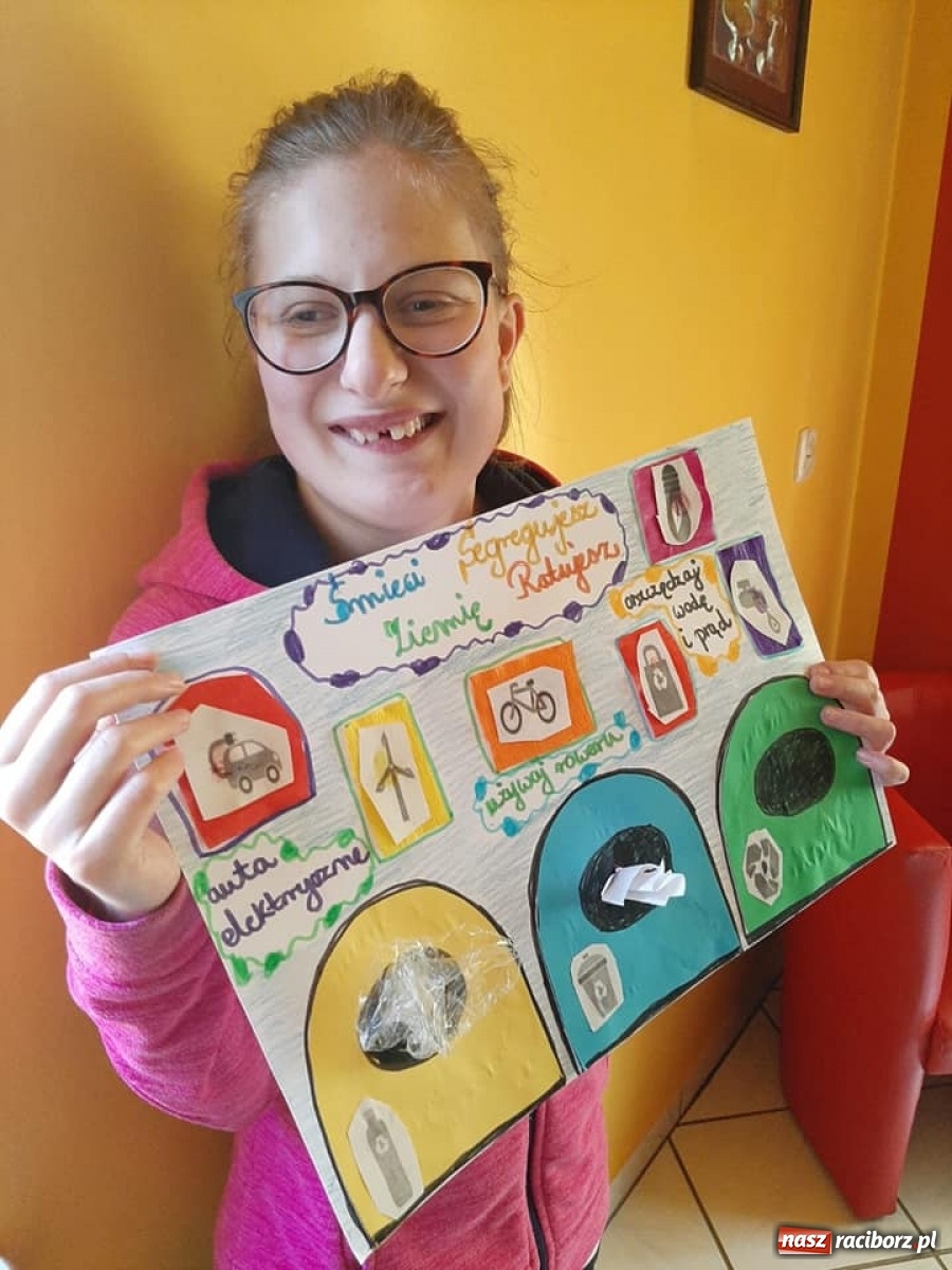 Zdjęcie w galerii na portalu naszraciborz.pl: Światowy Dzień Ziemi. Uczniowie ZSS pamiętają o ekologii wiadomości z regionu