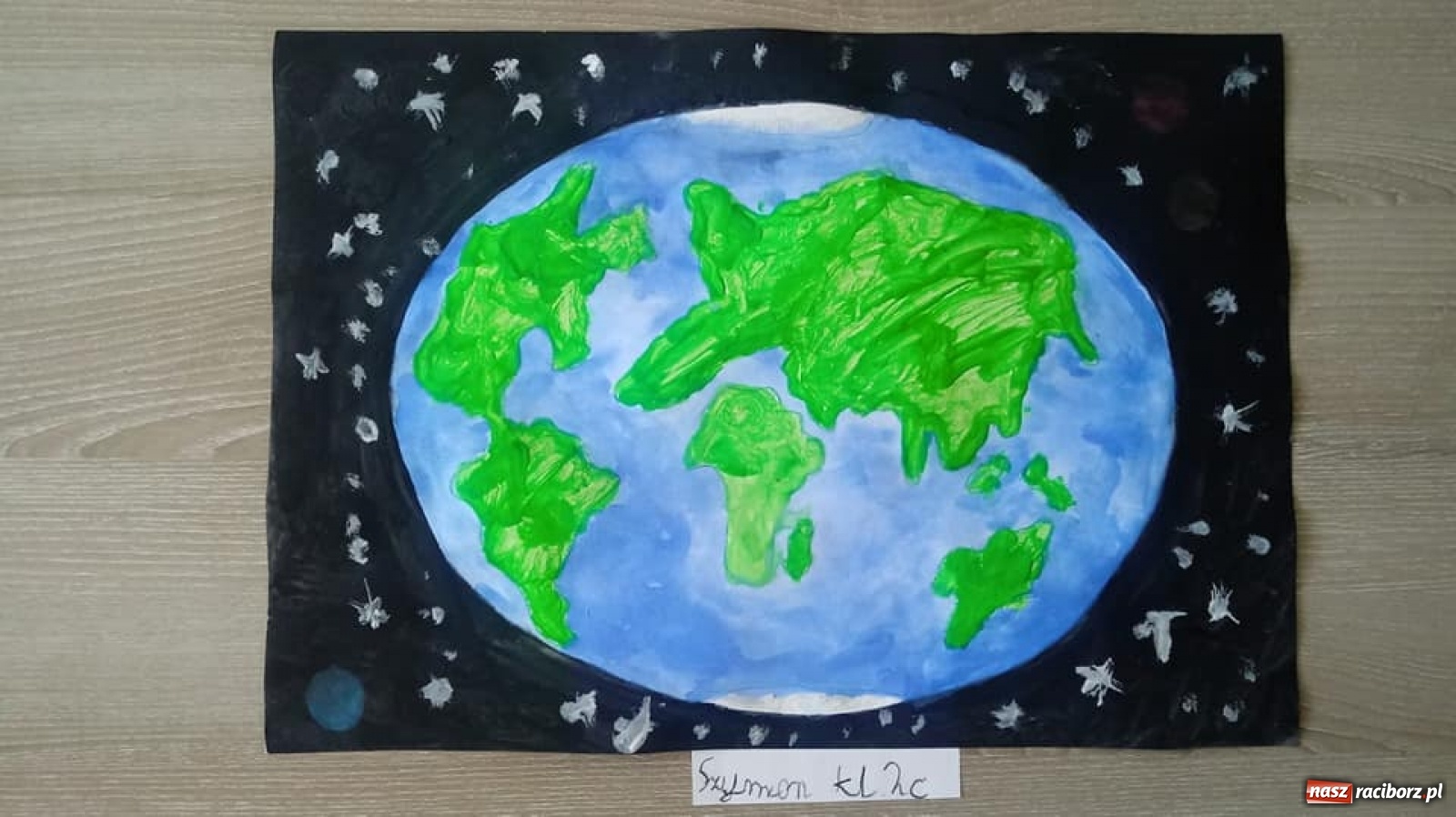 Zdjęcie w galerii na portalu naszraciborz.pl: Światowy Dzień Ziemi. Uczniowie ZSS pamiętają o ekologii wiadomości z regionu