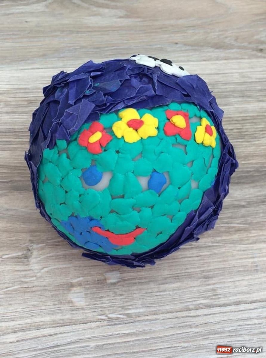 Zdjęcie w galerii na portalu naszraciborz.pl: Światowy Dzień Ziemi. Uczniowie ZSS pamiętają o ekologii wiadomości z regionu