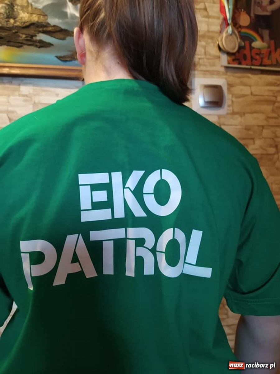 Zdjęcie w galerii na portalu naszraciborz.pl: Światowy Dzień Ziemi. Uczniowie ZSS pamiętają o ekologii wiadomości z regionu