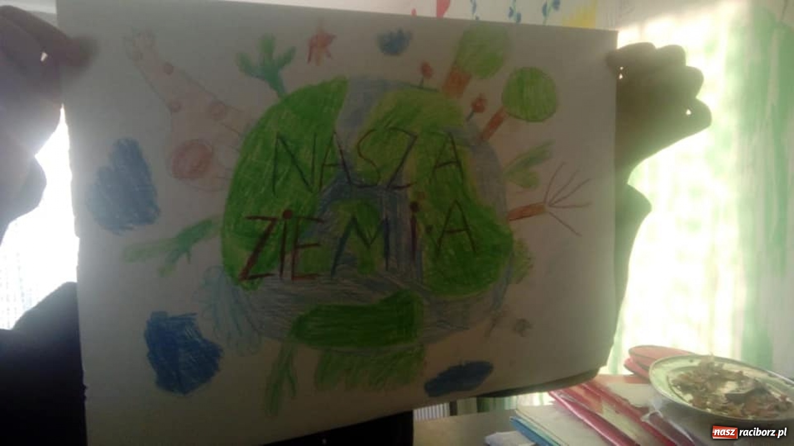 Zdjęcie w galerii na portalu naszraciborz.pl: Światowy Dzień Ziemi. Uczniowie ZSS pamiętają o ekologii wiadomości z regionu