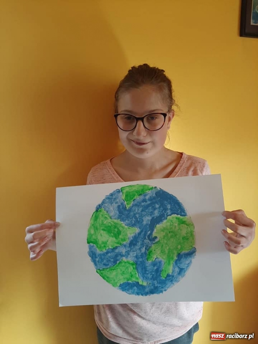 Zdjęcie w galerii na portalu naszraciborz.pl: Światowy Dzień Ziemi. Uczniowie ZSS pamiętają o ekologii wiadomości z regionu