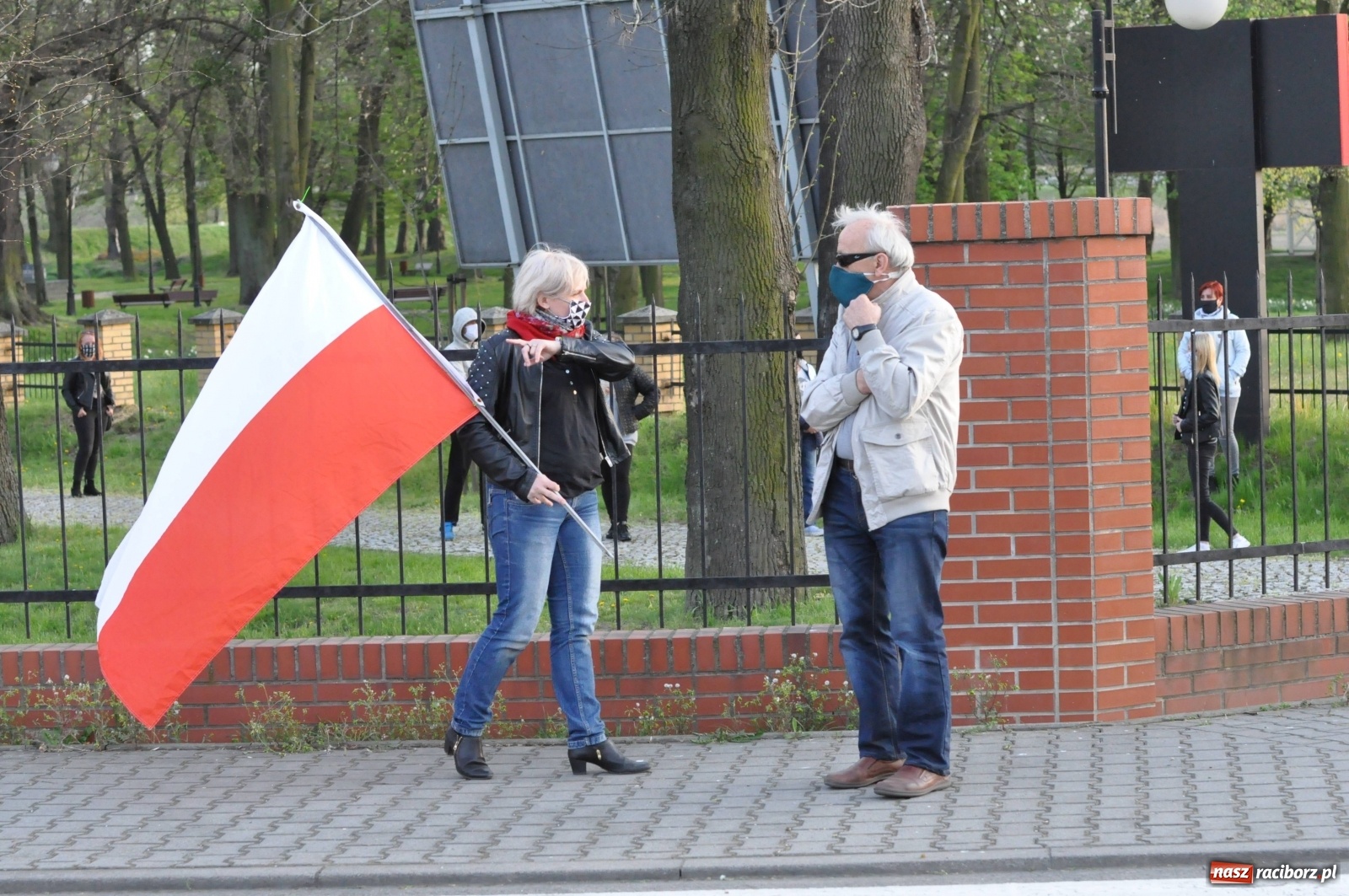 Zdjęcie w galerii na portalu naszraciborz.pl: Pracownicy transgraniczni protestowali w Chałupkach [FOTO i WIDEO] wiadomości z regionu
