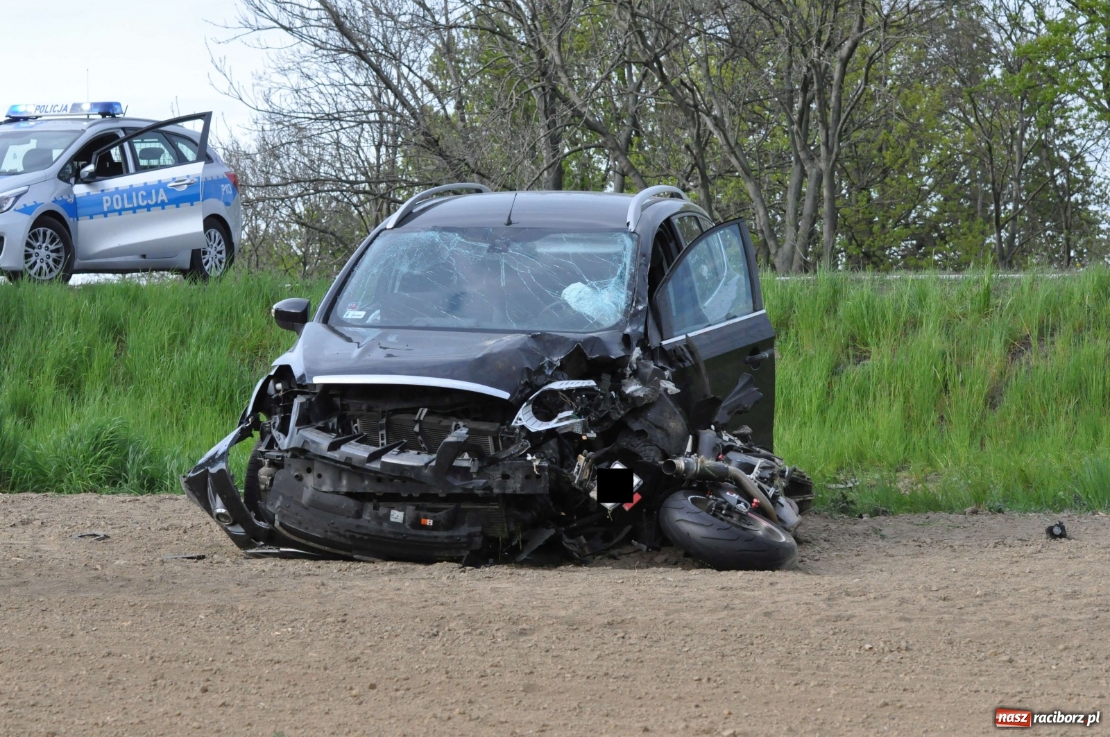 Zdjęcie w galerii na portalu naszraciborz.pl: Tragiczny wypadek na DK 45 - trasa na Szonowice. Nie żyje motocyklista [FOTO] wiadomości z regionu
