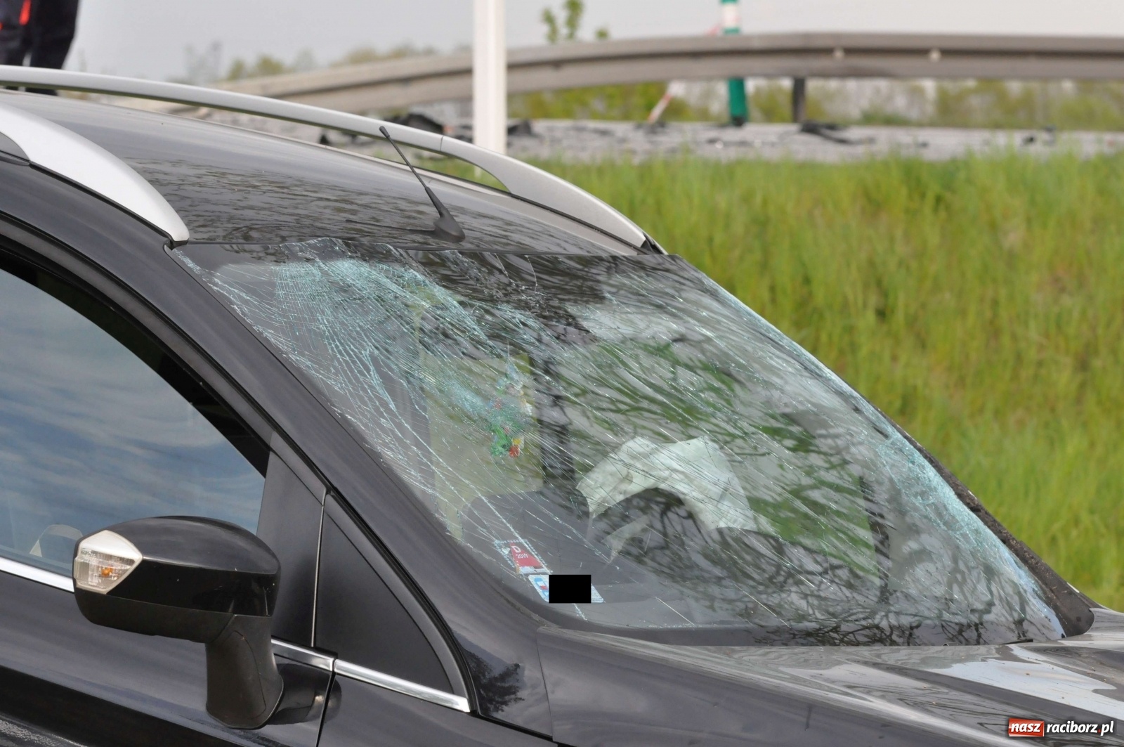 Zdjęcie w galerii na portalu naszraciborz.pl: Tragiczny wypadek na DK 45 - trasa na Szonowice. Nie żyje motocyklista [FOTO] wiadomości z regionu