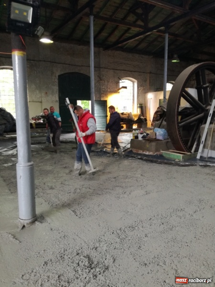 Zdjęcie w galerii na portalu naszraciborz.pl: Inwestycja w Zabytkową Stację Kolejki Wąskotorowej w Rudach na finiszu [FOTO] wiadomości z regionu