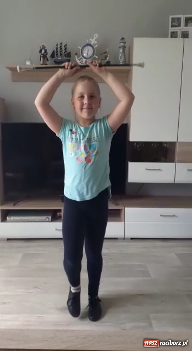 Zdjęcie w galerii na portalu naszraciborz.pl: Tysiąc filmików od Źródła na Międzynarodowy Dzień Tańca wiadomości z regionu