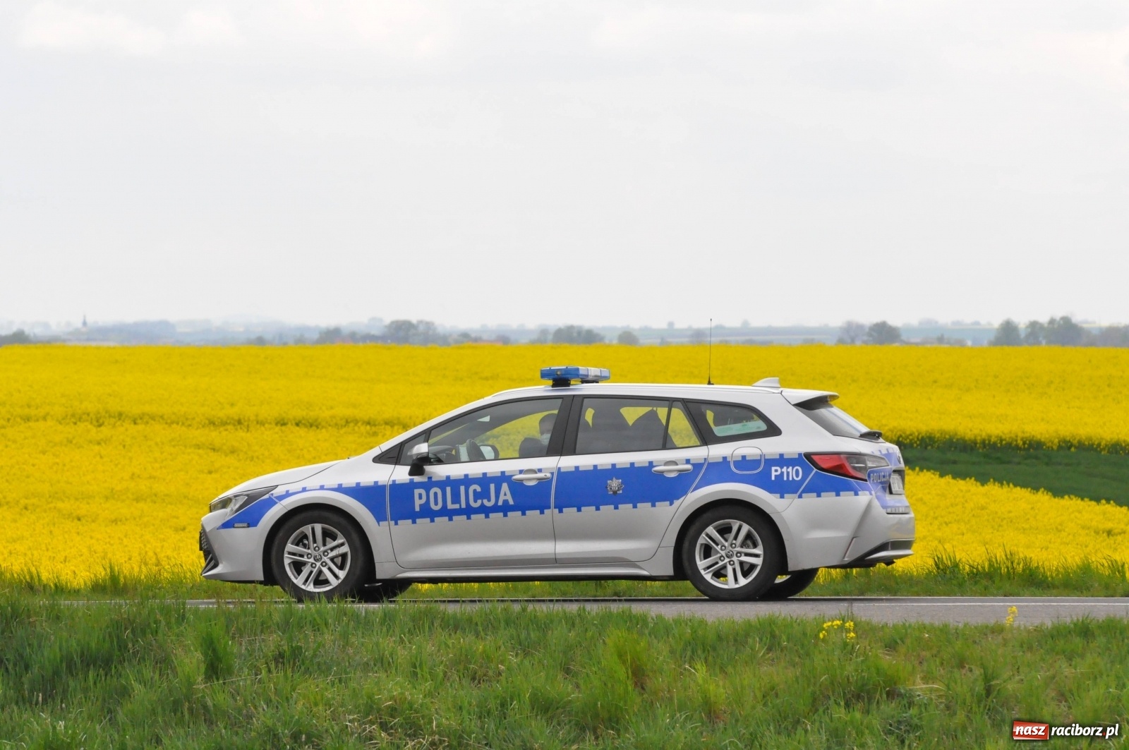 Zdjęcie w galerii na portalu naszraciborz.pl: Pracownicy transgraniczni na przejściu granicznym w Pietraszynie [FOTO i WIDEO] wiadomości z regionu