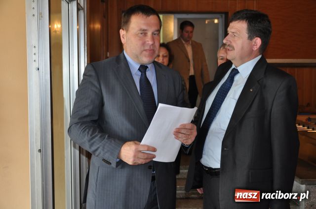 Zdjęcie w galerii na portalu naszraciborz.pl: Nie chcą przegadać powodzi wiadomości z regionu