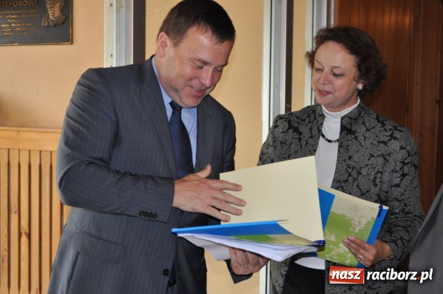 Zdjęcie w galerii na portalu naszraciborz.pl: Nie chcą przegadać powodzi wiadomości z regionu