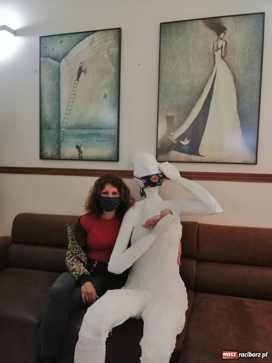 Zdjęcie w galerii na portalu naszraciborz.pl: RCK wciąż dostarcza kulturę do domów wiadomości z regionu