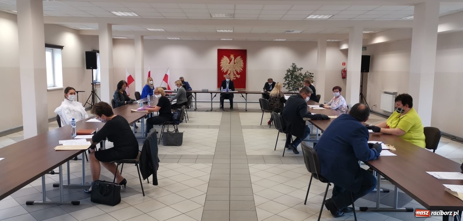 Zdjęcie w galerii na portalu naszraciborz.pl: Przedsiębiorcy z Pietrowic Wielkich zwolnieni z podatku od nieruchomości wiadomości z regionu