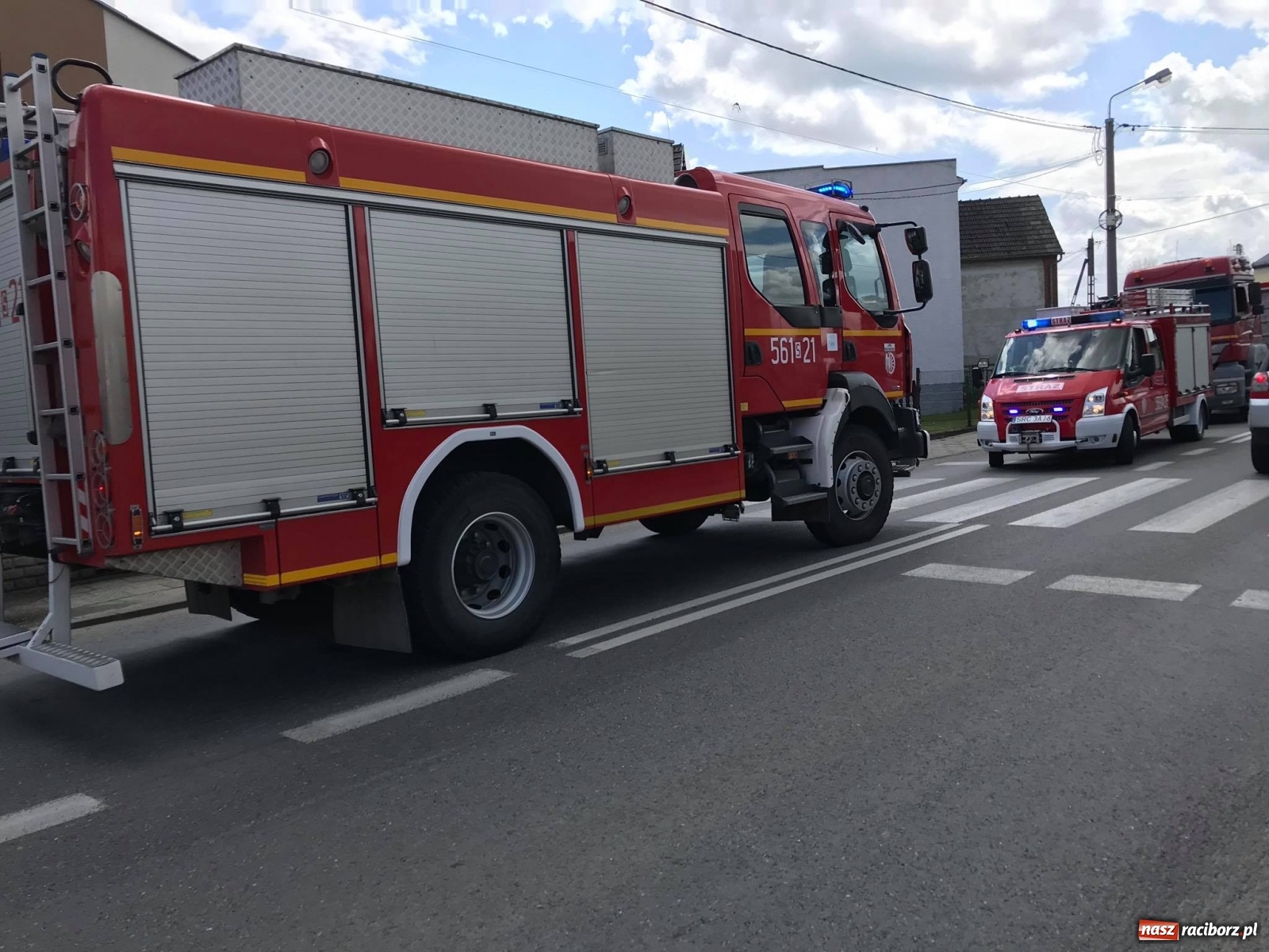 Zdjęcie w galerii na portalu naszraciborz.pl:  Ciężarówka zgubiła ziarno na DK 45 [FOTO] wiadomości z regionu