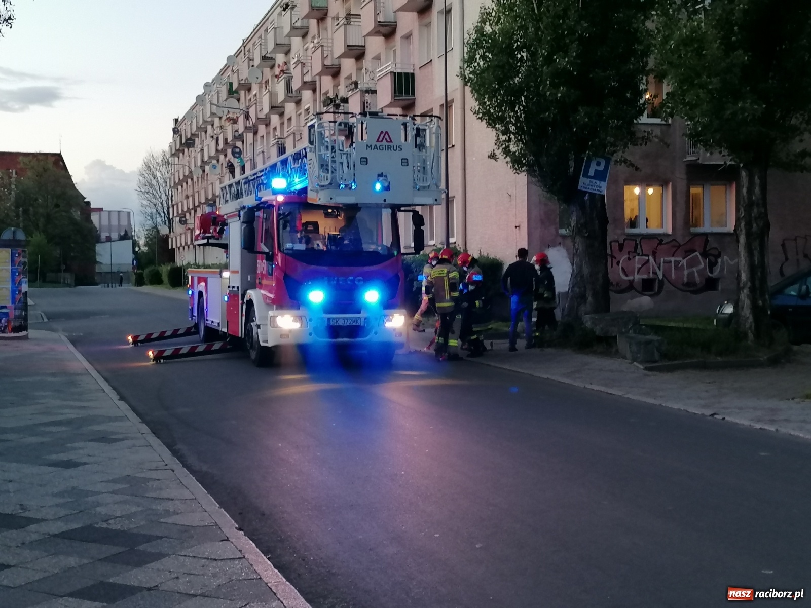 Zdjęcie w galerii na portalu naszraciborz.pl: Raport 998. Nieprzyjemny zapach zaniepokoił sąsiadów [FOTO i WIDEO] wiadomości z regionu
