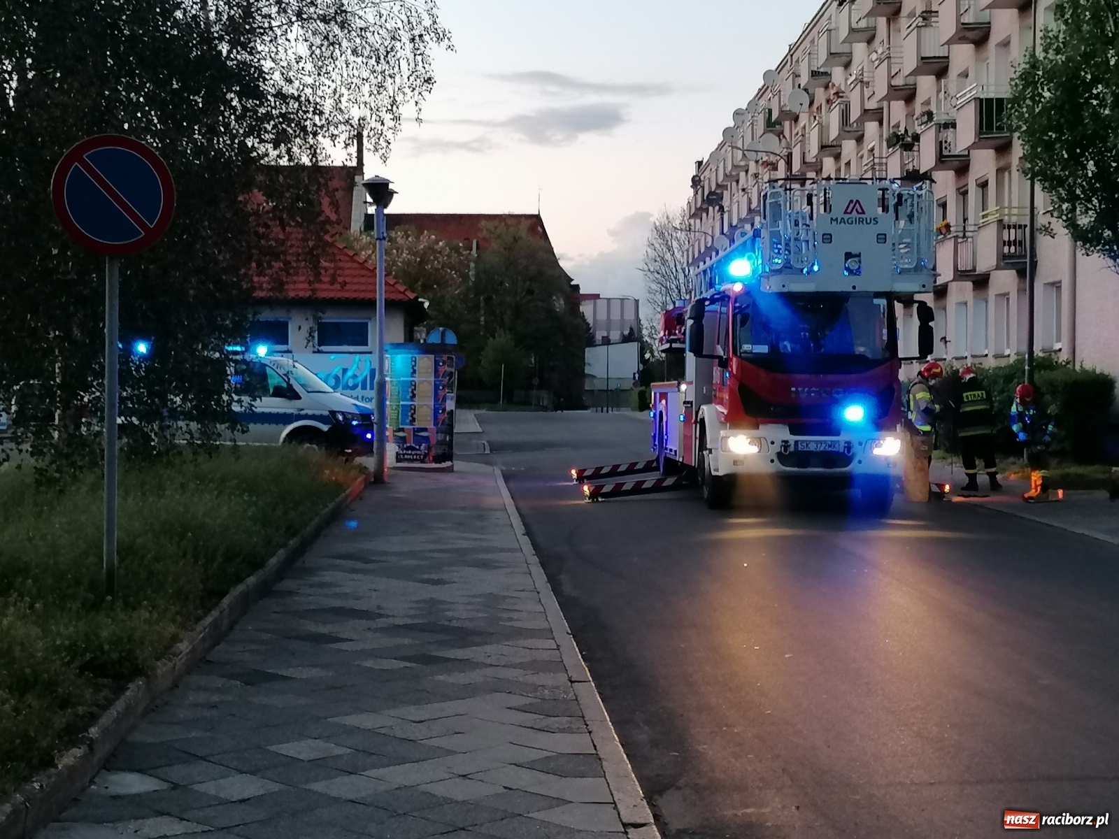 Zdjęcie w galerii na portalu naszraciborz.pl: Raport 998. Nieprzyjemny zapach zaniepokoił sąsiadów [FOTO i WIDEO] wiadomości z regionu