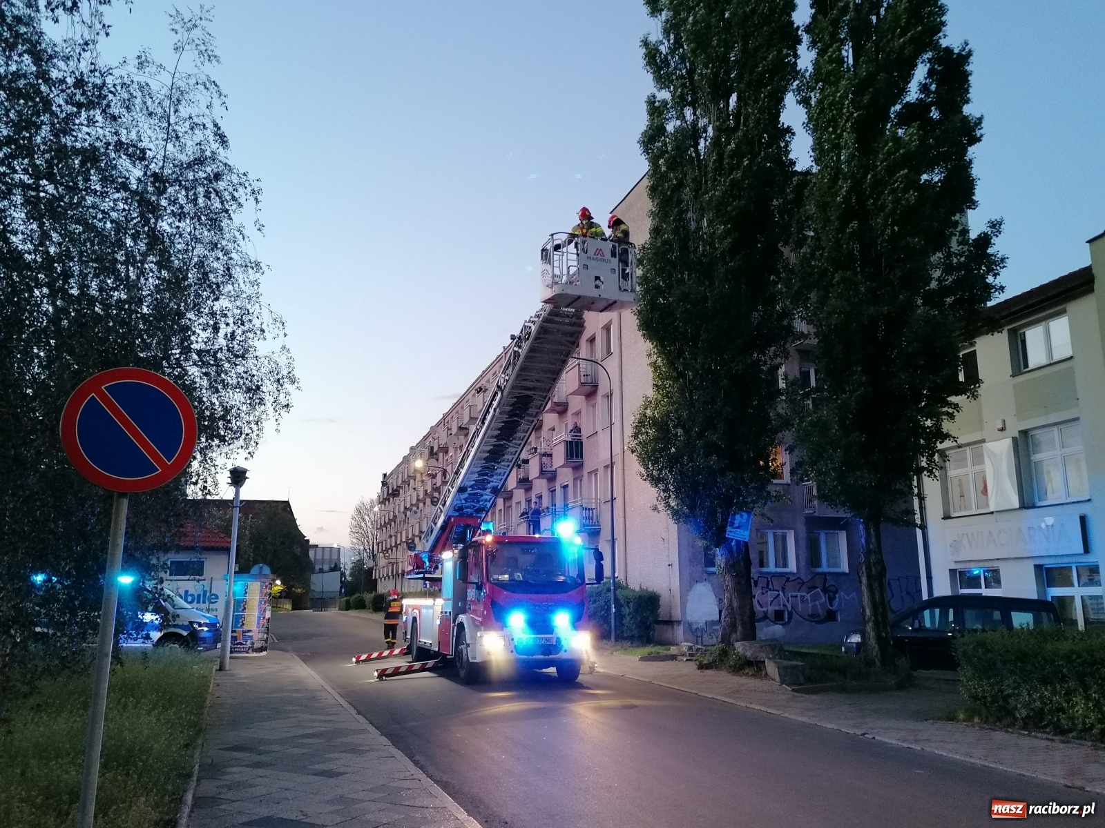 Zdjęcie w galerii na portalu naszraciborz.pl: Raport 998. Nieprzyjemny zapach zaniepokoił sąsiadów [FOTO i WIDEO] wiadomości z regionu