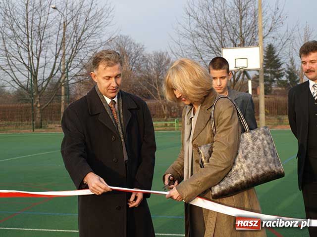 Zdjęcie w galerii na portalu naszraciborz.pl: Ratusz stawia na nowoczesne boiska wiadomości z regionu