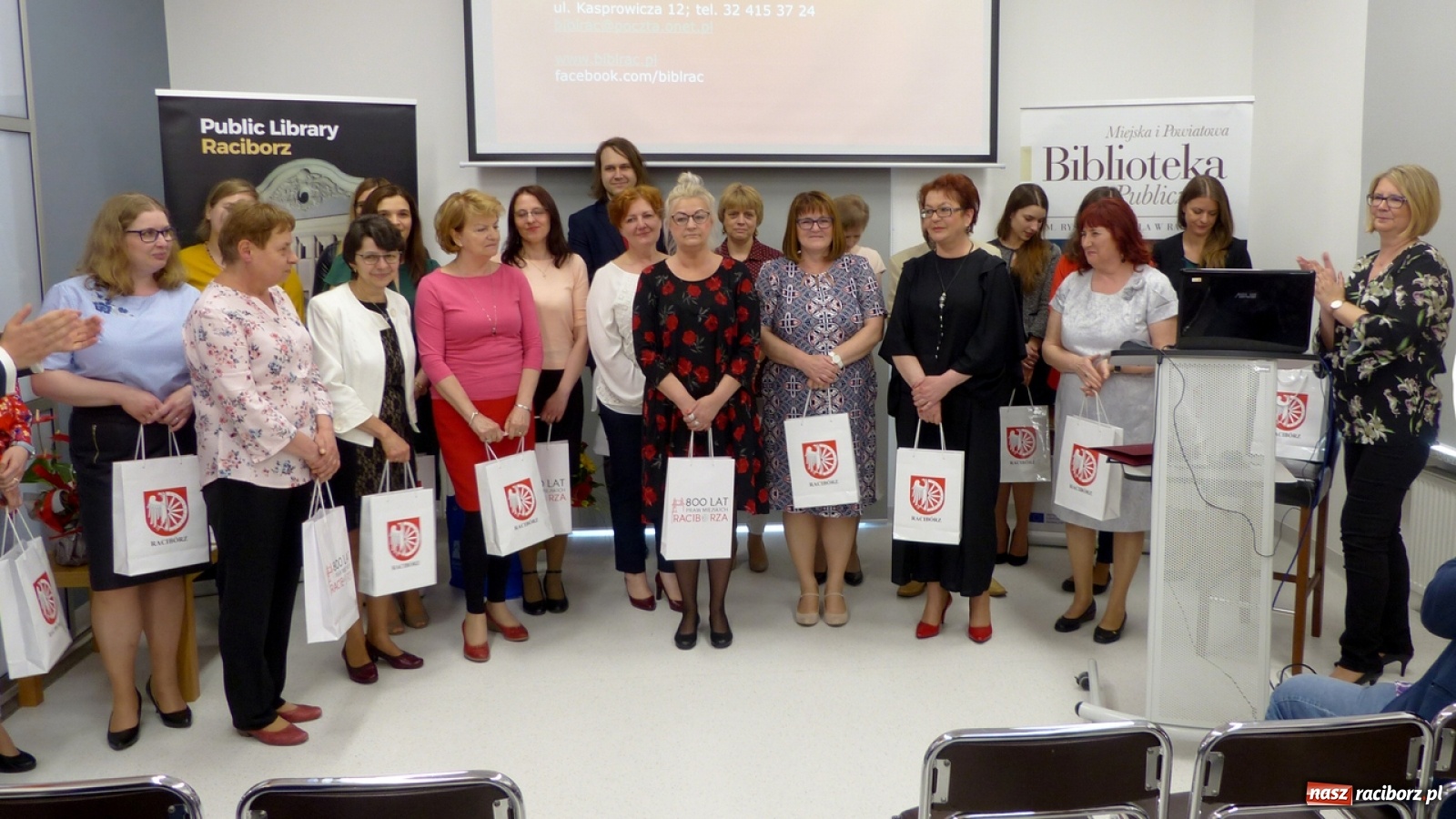 Zdjęcie w galerii na portalu naszraciborz.pl: Dzień Bibliotekarza i Bibliotek 2020 inny niż wszystkie wiadomości z regionu