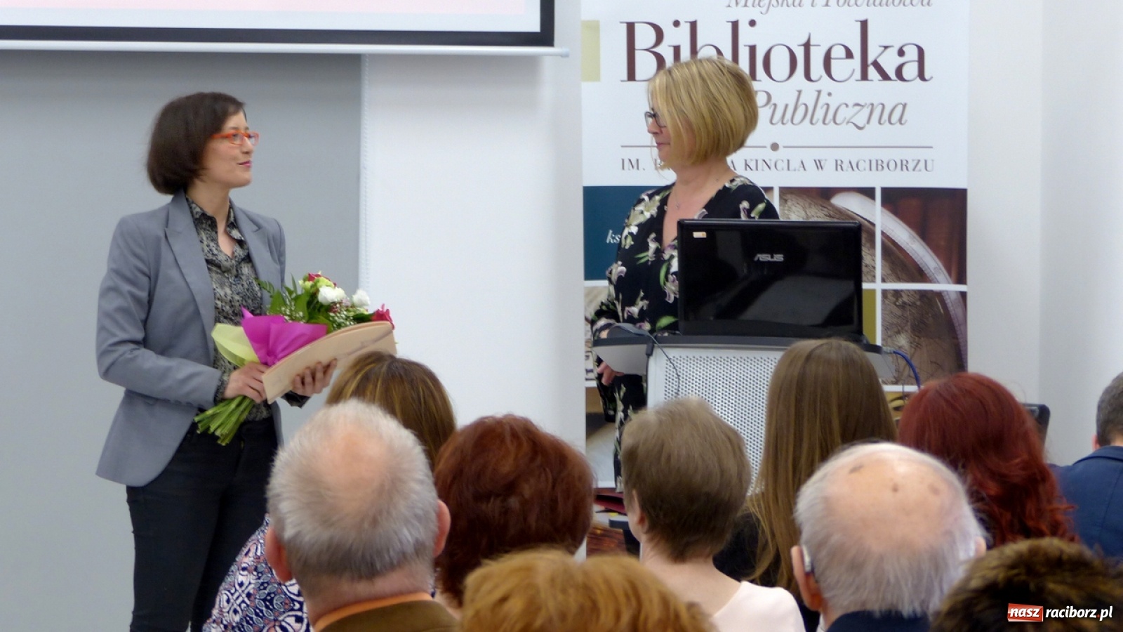 Zdjęcie w galerii na portalu naszraciborz.pl: Dzień Bibliotekarza i Bibliotek 2020 inny niż wszystkie wiadomości z regionu