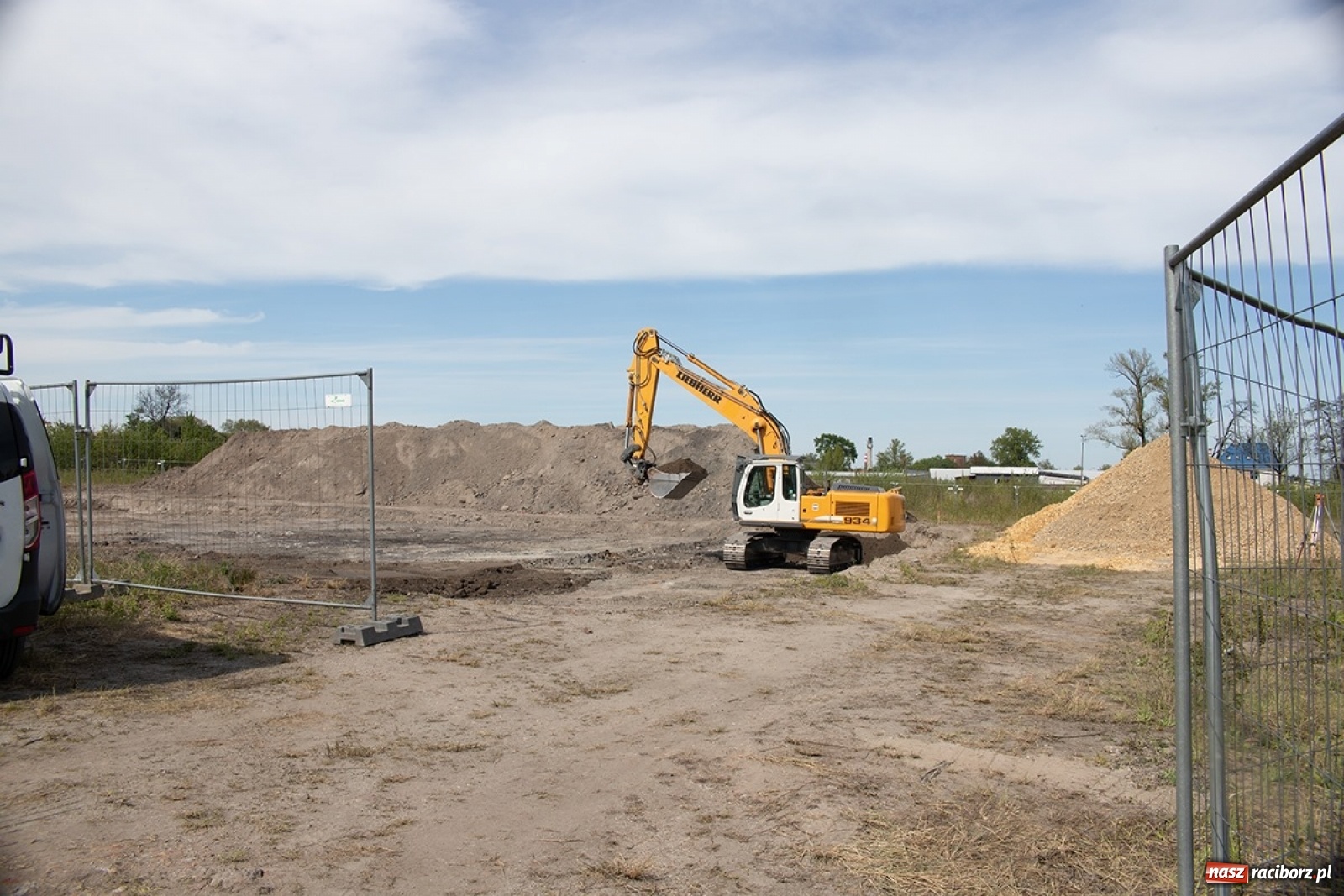 Zdjęcie w galerii na portalu naszraciborz.pl: Na terenie byłej cukrowni powstaje nowy zakład  wiadomości z regionu