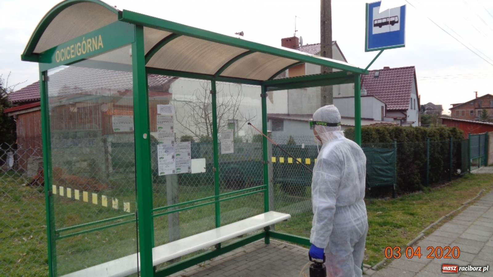 Zdjęcie w galerii na portalu naszraciborz.pl: PK dezynfekuje przystanki i pracuje nad nowym rozkładem jazdy autobusów  wiadomości z regionu