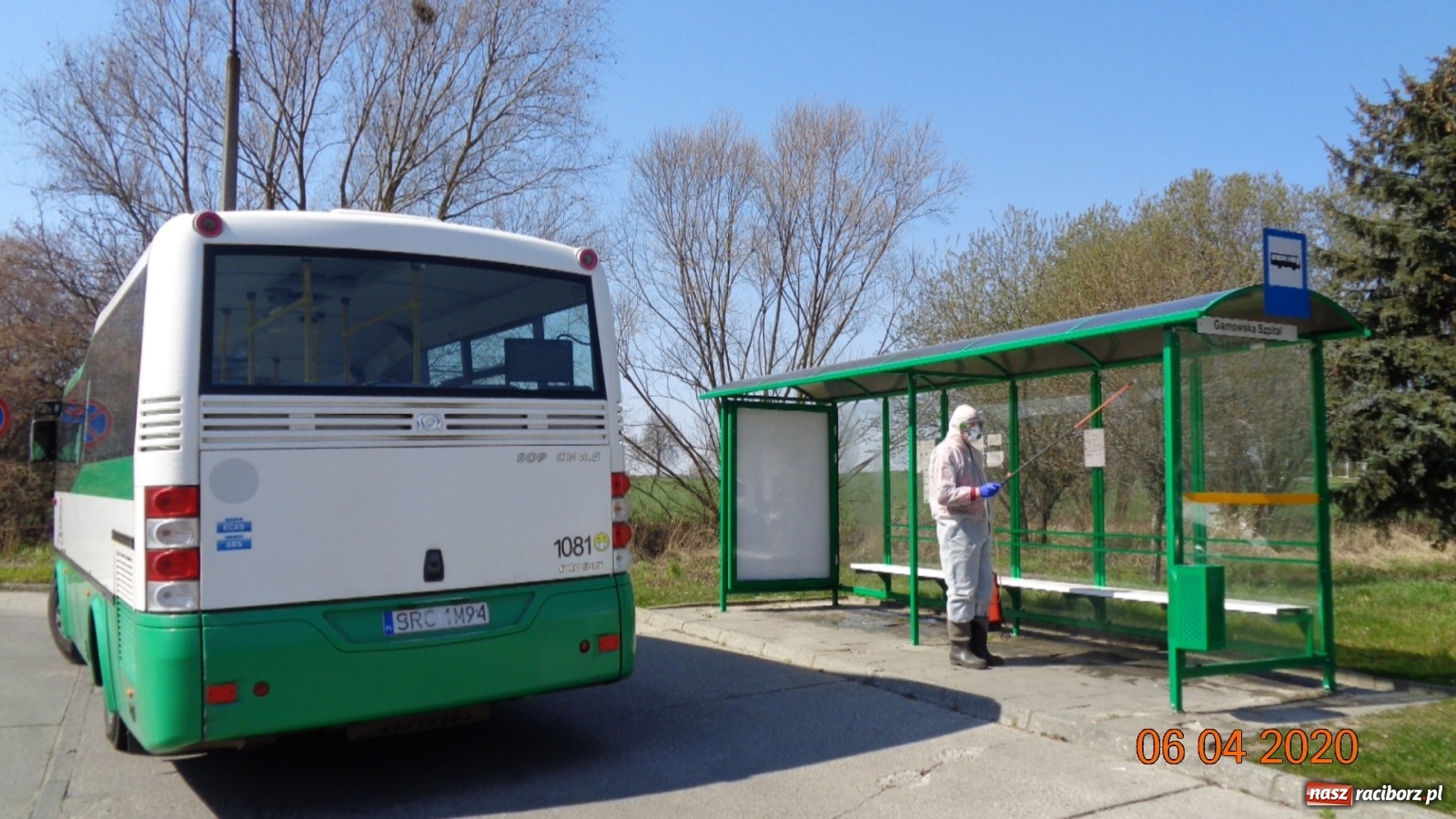 Zdjęcie w galerii na portalu naszraciborz.pl: PK dezynfekuje przystanki i pracuje nad nowym rozkładem jazdy autobusów  wiadomości z regionu