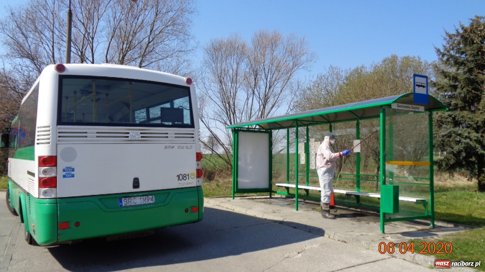Zdjęcie w galerii na portalu naszraciborz.pl: PK dezynfekuje przystanki i pracuje nad nowym rozkładem jazdy autobusów  wiadomości z regionu