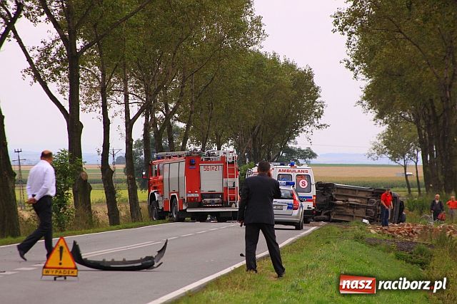 Zdjęcie w galerii na portalu naszraciborz.pl: Śmiertelny wypadek na trasie do Pietrowic wiadomości z regionu