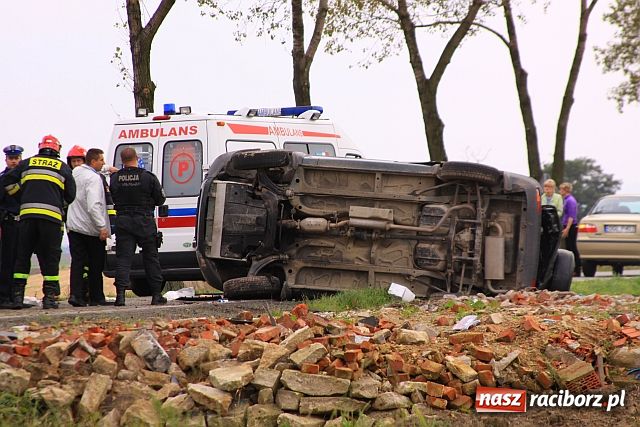 Zdjęcie w galerii na portalu naszraciborz.pl: Śmiertelny wypadek na trasie do Pietrowic wiadomości z regionu