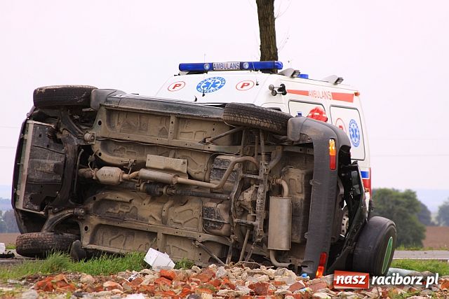 Zdjęcie w galerii na portalu naszraciborz.pl: Śmiertelny wypadek na trasie do Pietrowic wiadomości z regionu