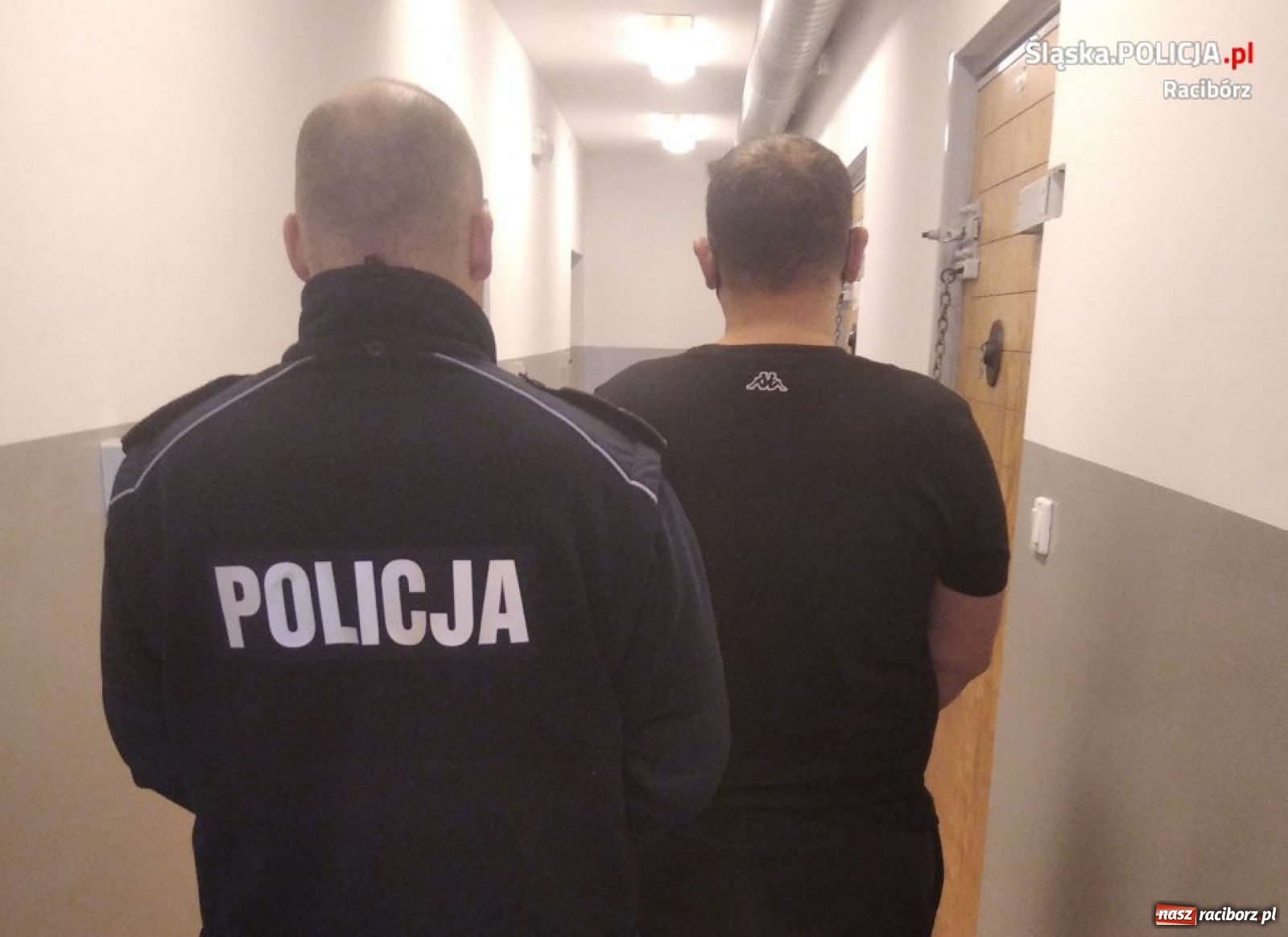 Zdjęcie w galerii na portalu naszraciborz.pl: Trzysta działek amfetaminy ujawnione podczas kontroli drogowej [FOTO] wiadomości z regionu