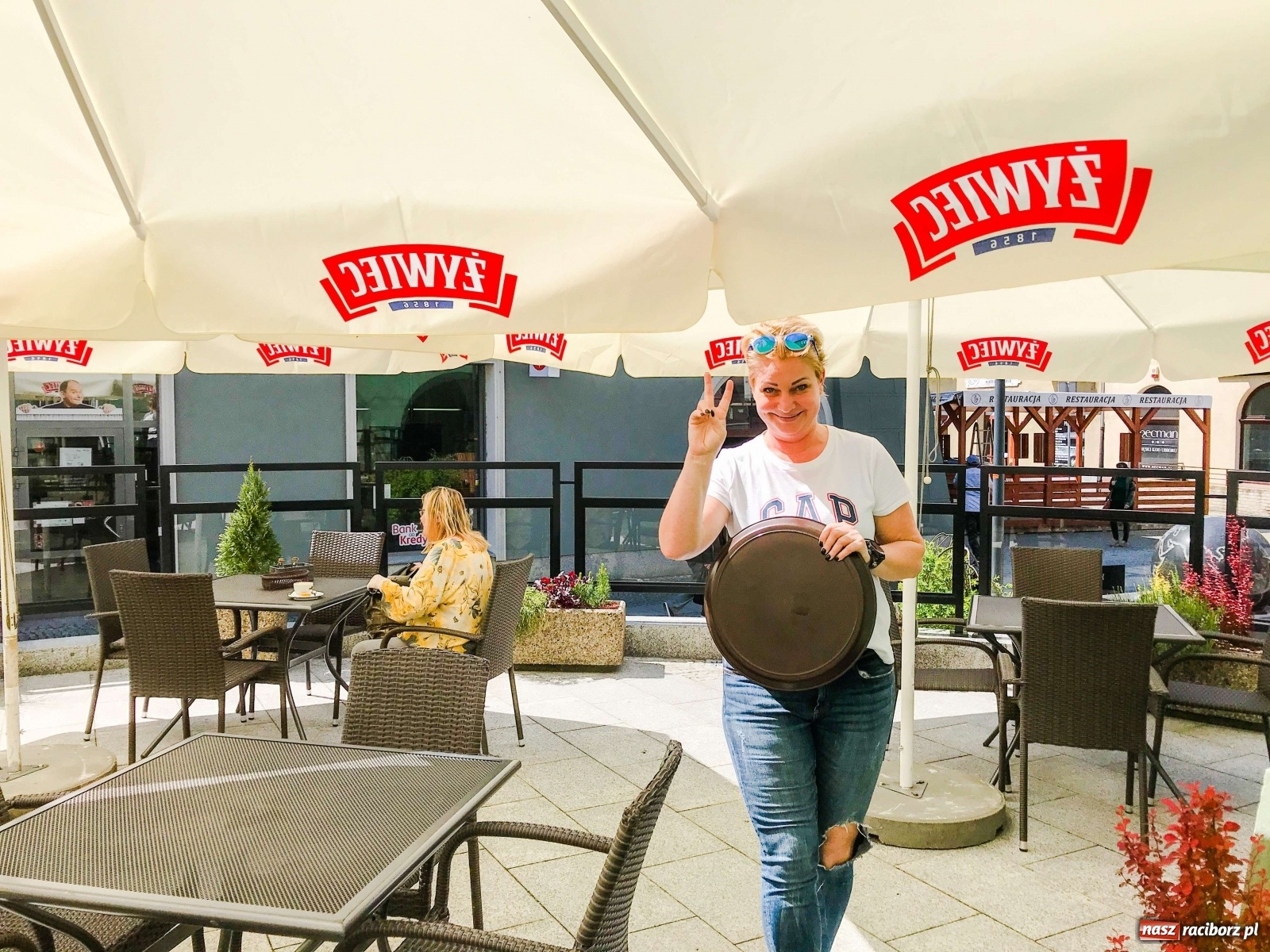 Zdjęcie w galerii na portalu naszraciborz.pl: Raciborska starówka wraca do życia. Gastronomia czeka na gości [FOTO] wiadomości z regionu