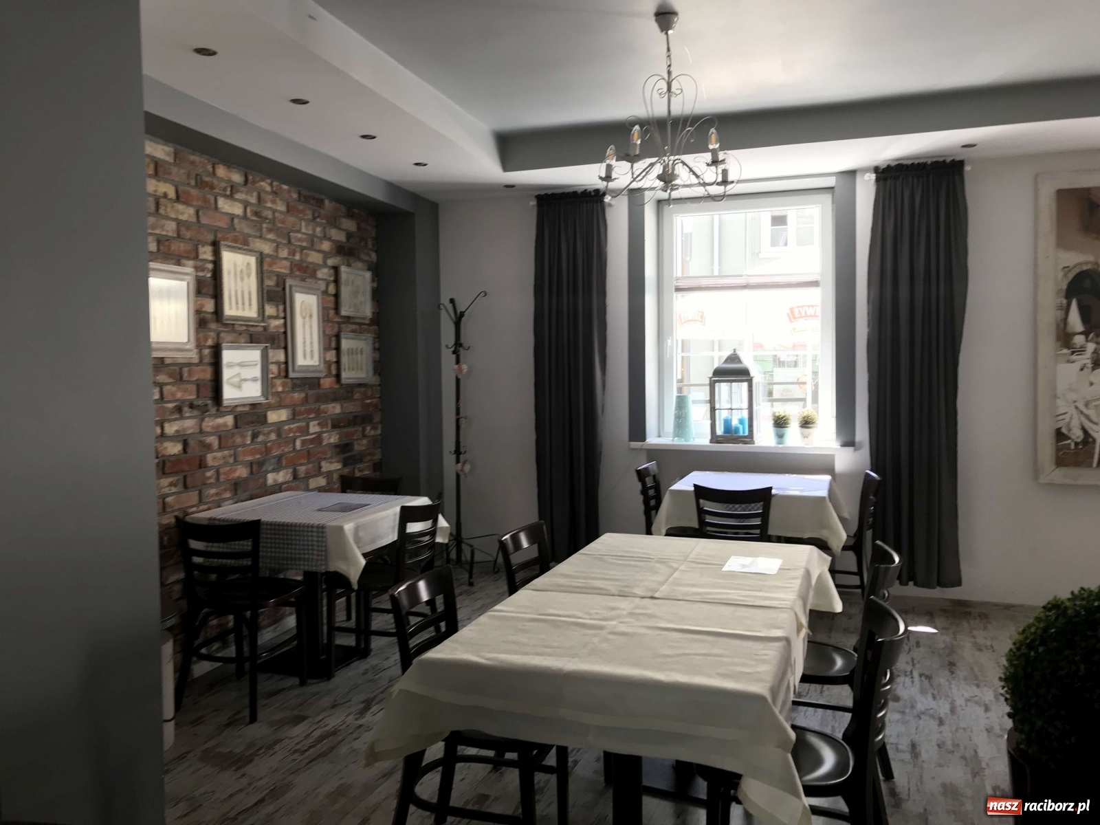 Zdjęcie w galerii na portalu naszraciborz.pl: Raciborska starówka wraca do życia. Gastronomia czeka na gości [FOTO] wiadomości z regionu