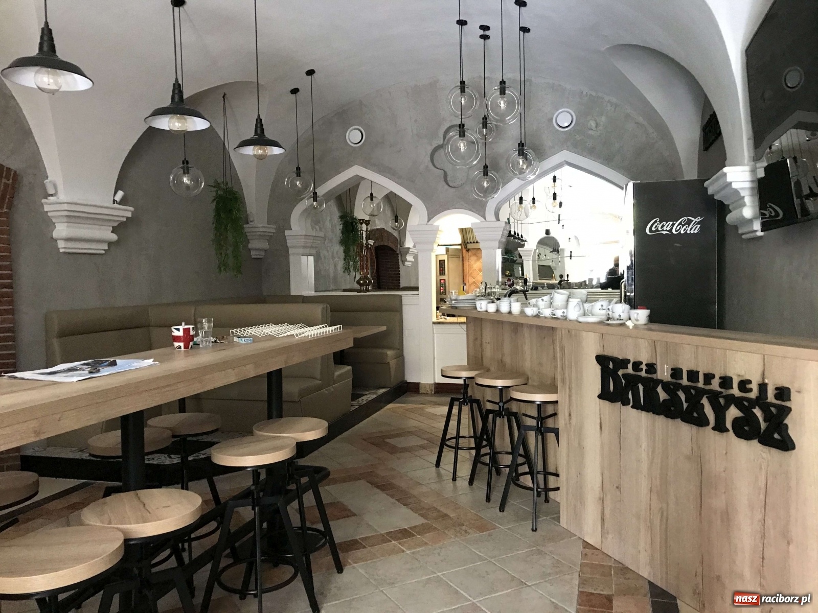 Zdjęcie w galerii na portalu naszraciborz.pl: Raciborska starówka wraca do życia. Gastronomia czeka na gości [FOTO] wiadomości z regionu