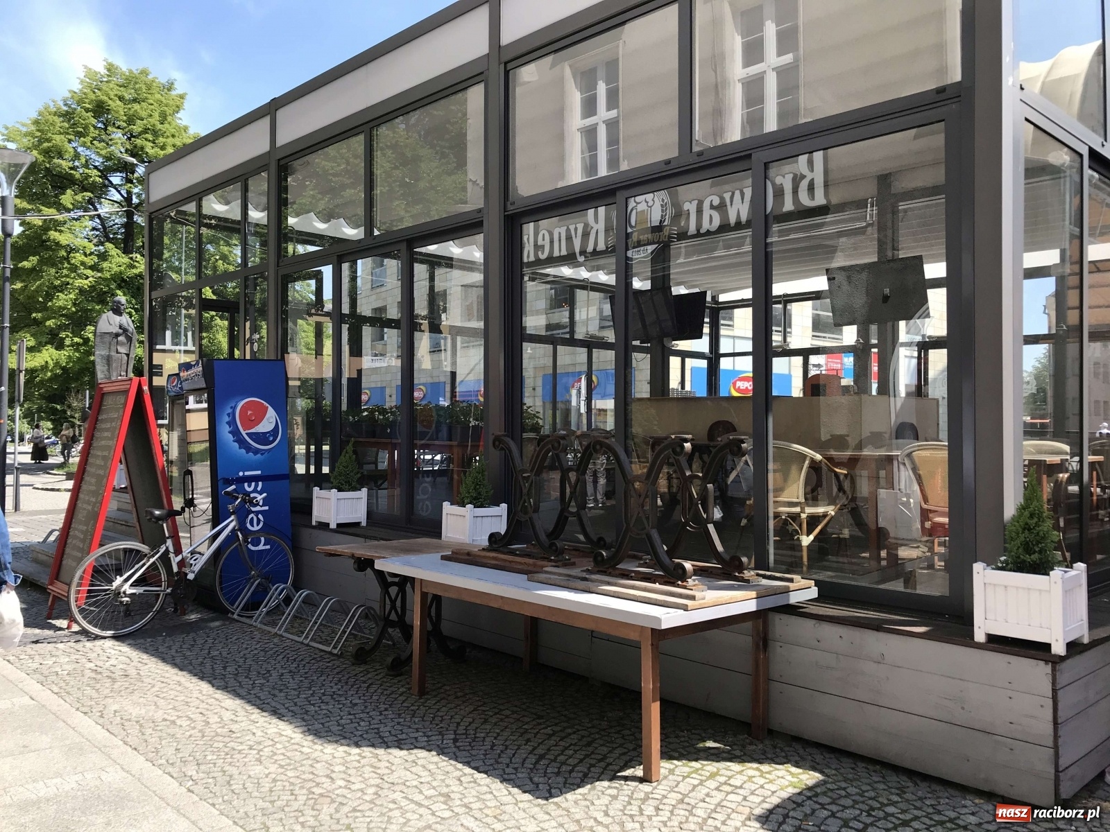 Zdjęcie w galerii na portalu naszraciborz.pl: Raciborska starówka wraca do życia. Gastronomia czeka na gości [FOTO] wiadomości z regionu