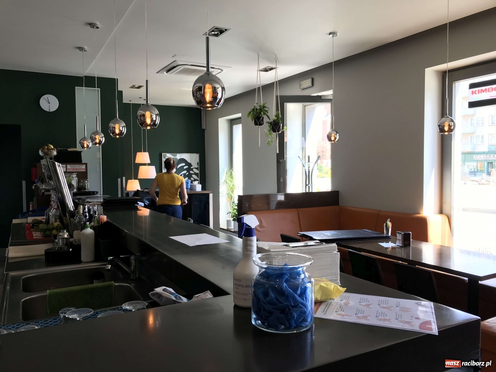 Zdjęcie w galerii na portalu naszraciborz.pl: Raciborska starówka wraca do życia. Gastronomia czeka na gości [FOTO] wiadomości z regionu