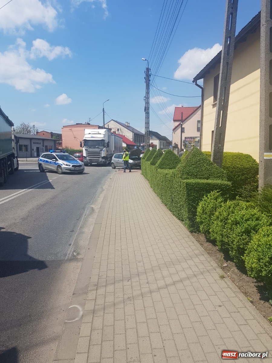 Zdjęcie w galerii na portalu naszraciborz.pl: Groźny wypadek na trasie Racibórz-Gliwice  wiadomości z regionu