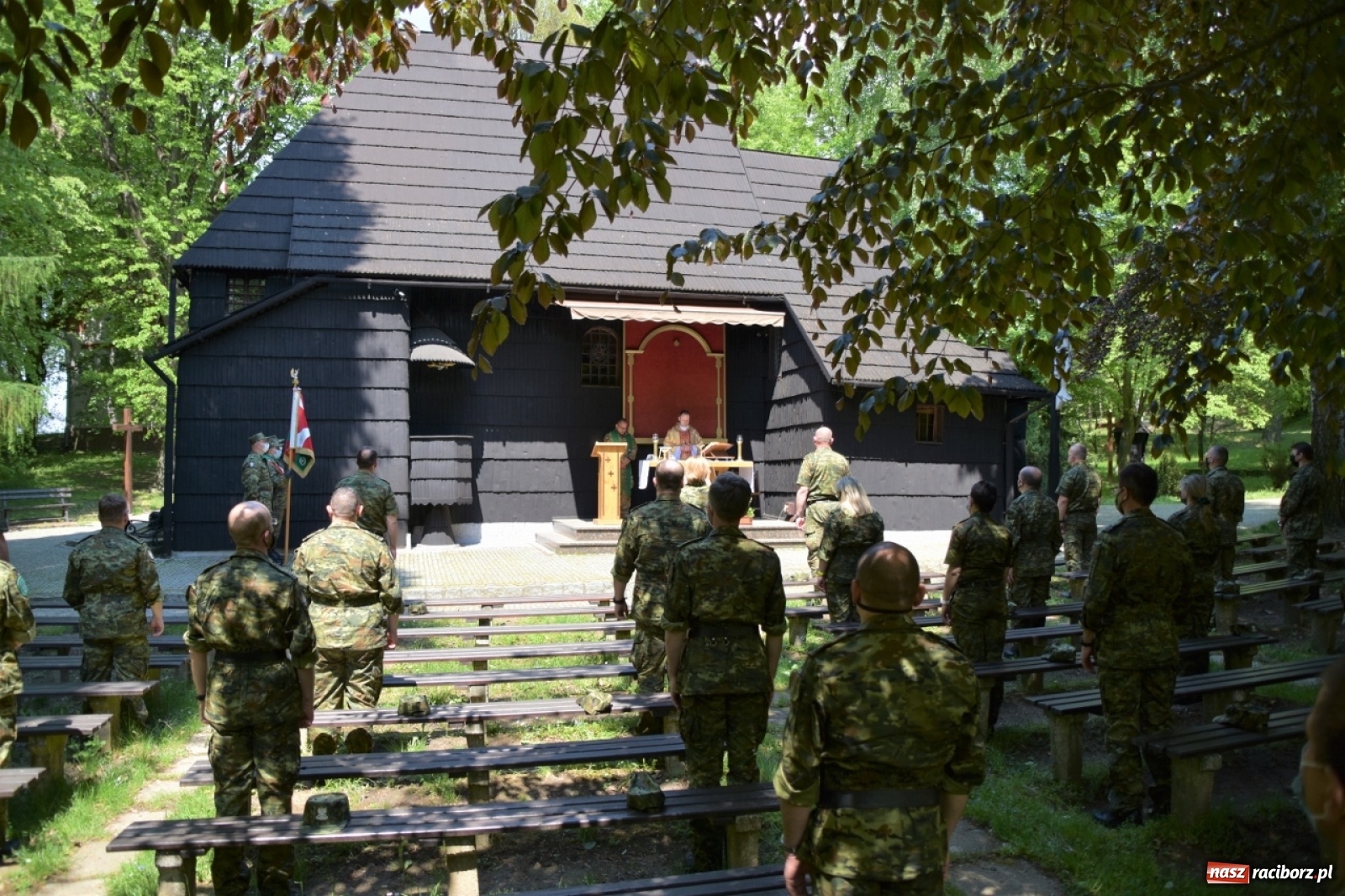 Zdjęcie w galerii na portalu naszraciborz.pl: Śląscy pogranicznicy świętowali dziś w Pietrowicach Wielkich wiadomości z regionu