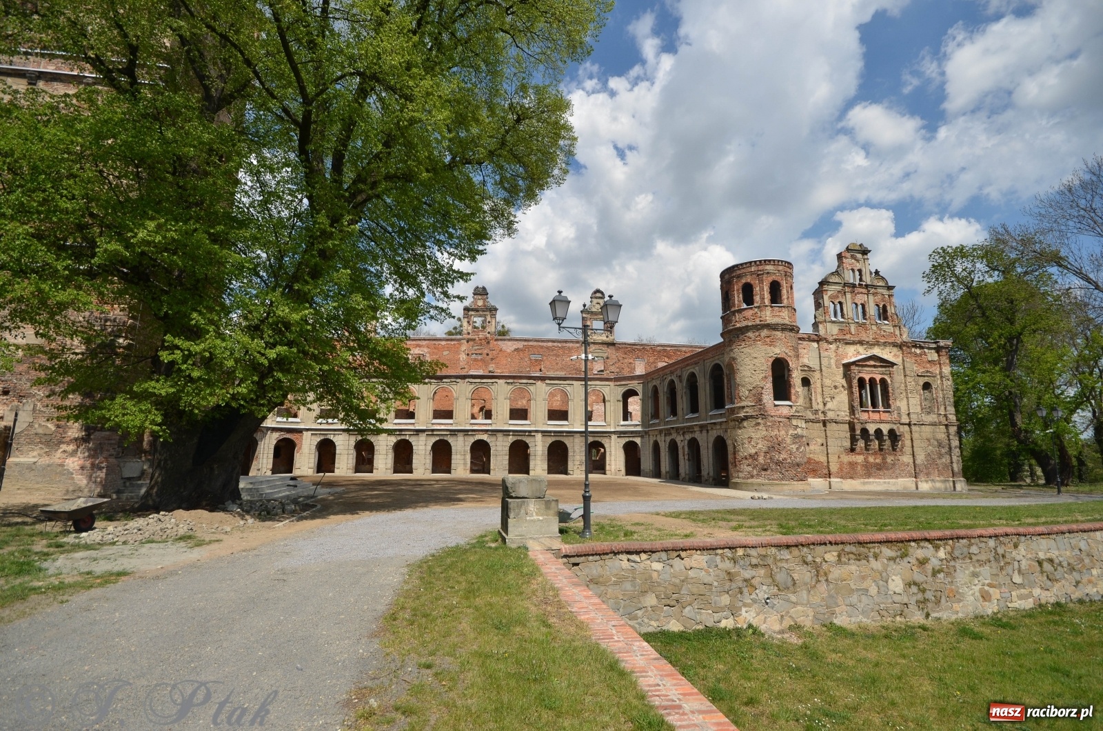 Zdjęcie w galerii na portalu naszraciborz.pl: Zakończył się pierwszy etap remontu zamku w Tworkowie [FOTO] wiadomości z regionu