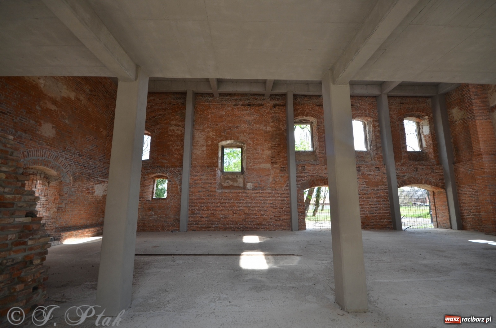Zdjęcie w galerii na portalu naszraciborz.pl: Zakończył się pierwszy etap remontu zamku w Tworkowie [FOTO] wiadomości z regionu