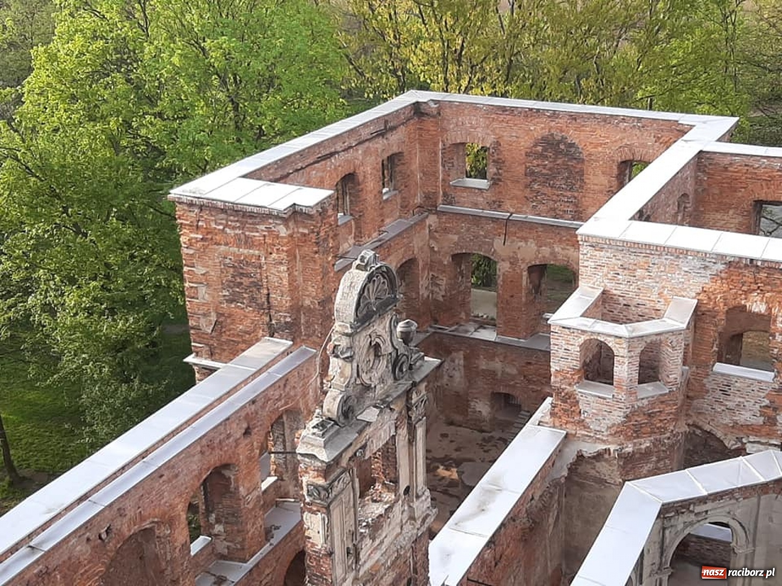 Zdjęcie w galerii na portalu naszraciborz.pl: Zakończył się pierwszy etap remontu zamku w Tworkowie [FOTO] wiadomości z regionu