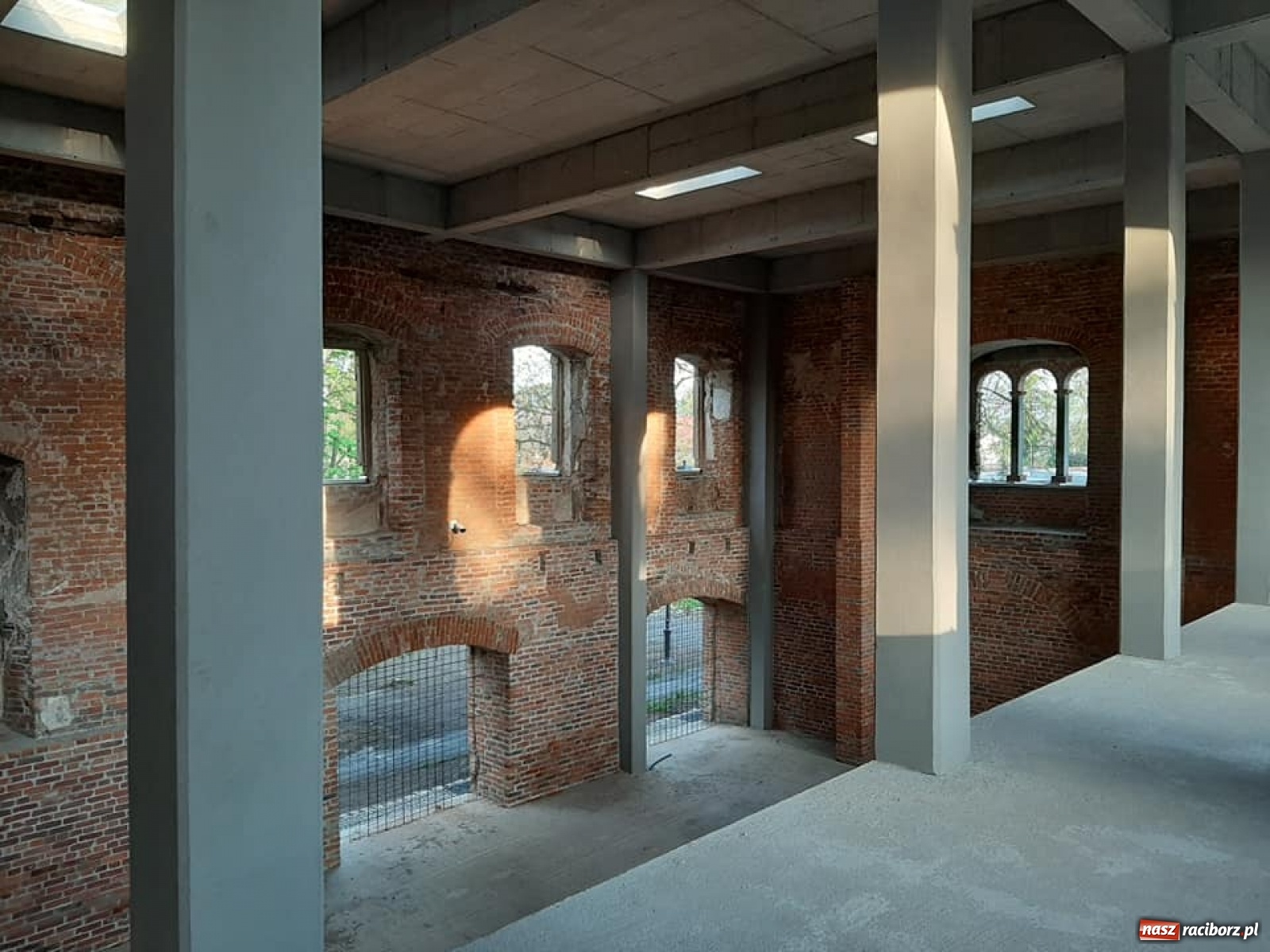 Zdjęcie w galerii na portalu naszraciborz.pl: Zakończył się pierwszy etap remontu zamku w Tworkowie [FOTO] wiadomości z regionu