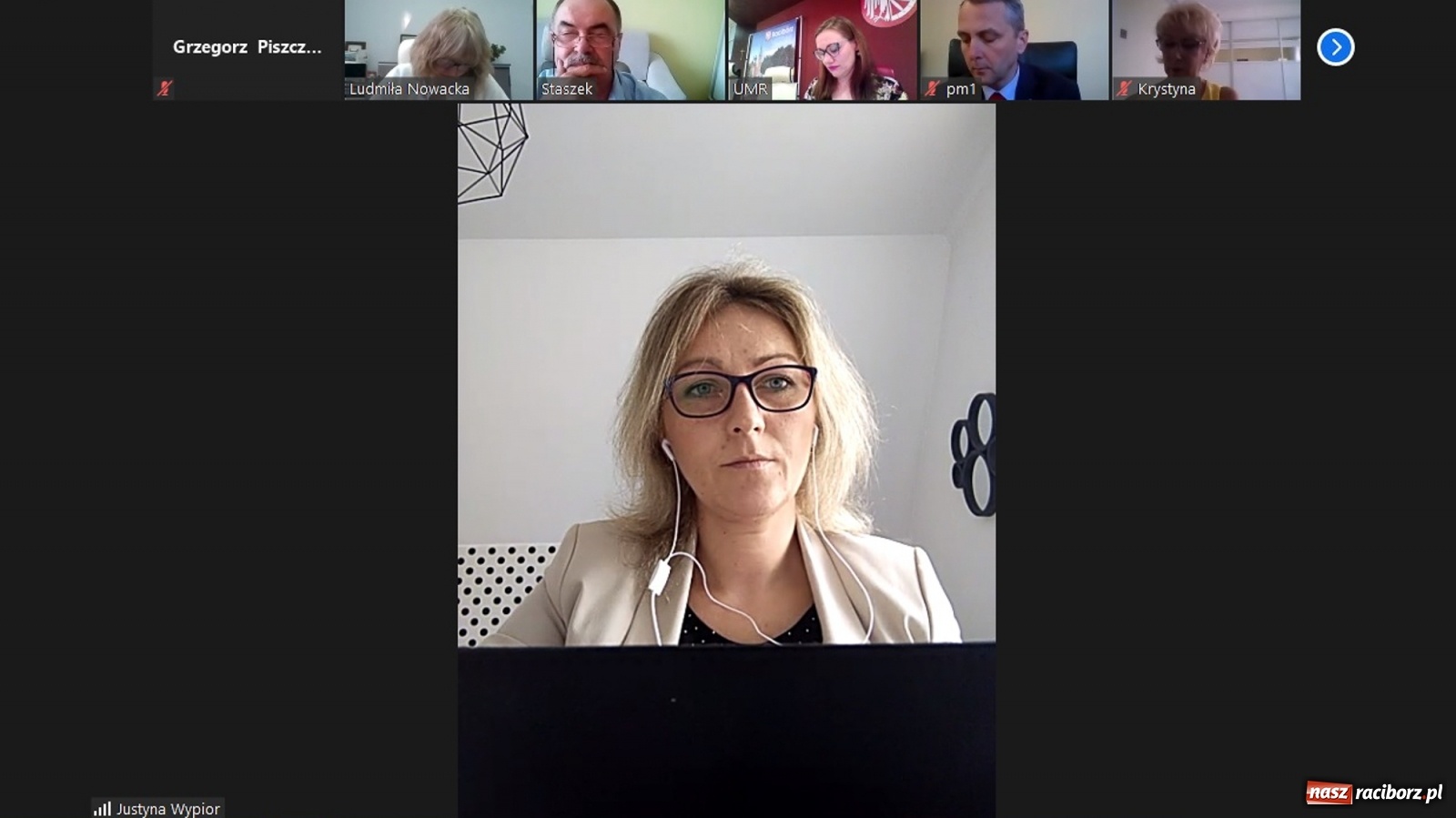 Zdjęcie w galerii na portalu naszraciborz.pl: Koronawirus pustoszy finanse OSiR-u. H2Ostróg na ćwierć gwizdka. Pożegnano część kadry wiadomości z regionu