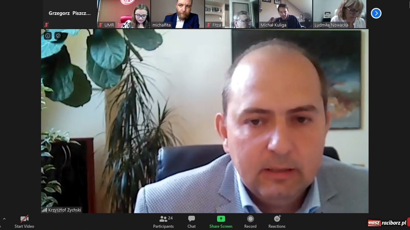 Zdjęcie w galerii na portalu naszraciborz.pl: Koronawirus pustoszy finanse OSiR-u. H2Ostróg na ćwierć gwizdka. Pożegnano część kadry wiadomości z regionu