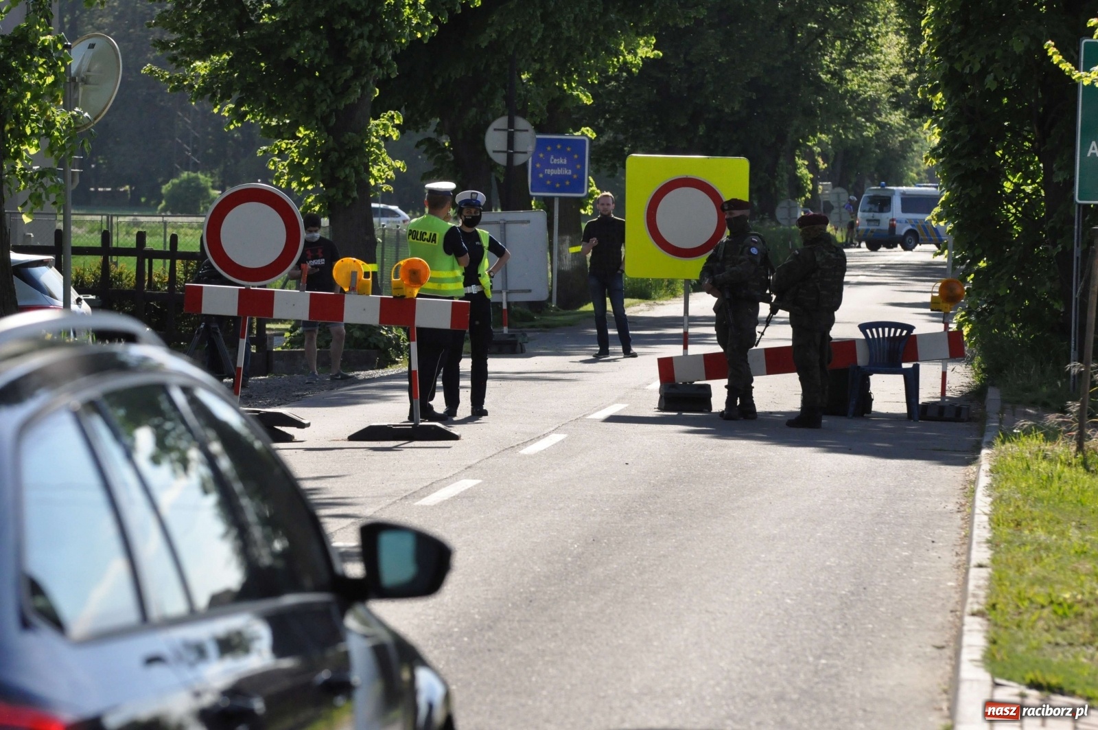 Zdjęcie w galerii na portalu naszraciborz.pl: Inicjatywa protestowała na przejściu Chałupki-Rudyszwałd-Šilheřovice [FOTO i WIDEO] wiadomości z regionu