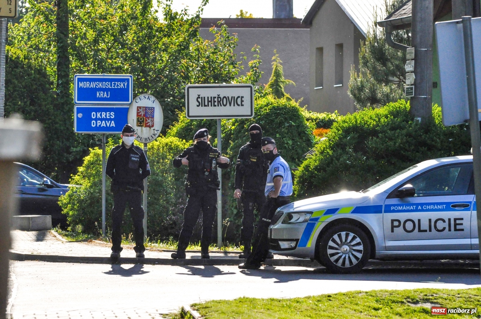 Zdjęcie w galerii na portalu naszraciborz.pl: Inicjatywa protestowała na przejściu Chałupki-Rudyszwałd-Šilheřovice [FOTO i WIDEO] wiadomości z regionu