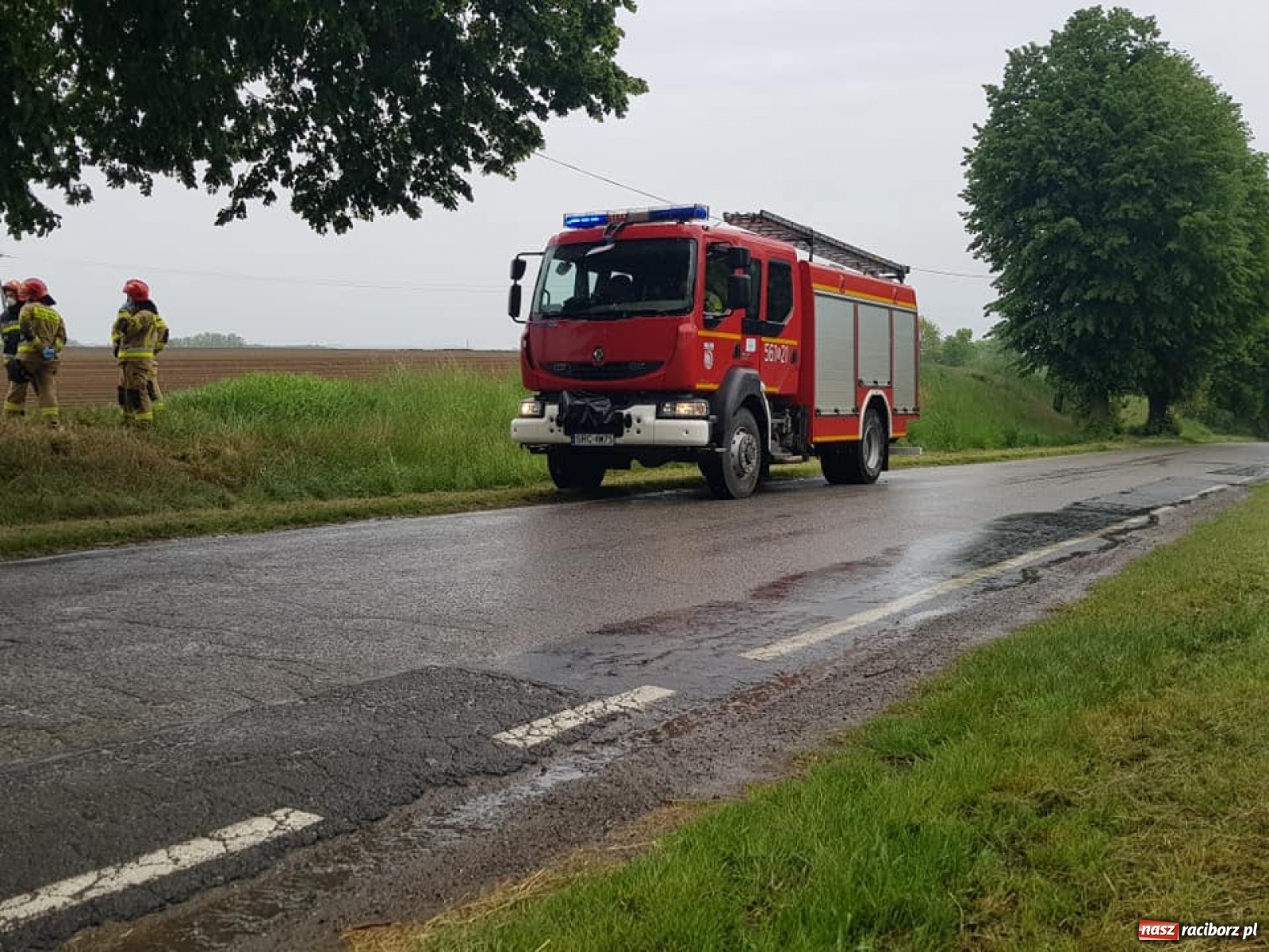 Zdjęcie w galerii na portalu naszraciborz.pl: W Krzanowicach rolnik wykopał w polu niewybuch  wiadomości z regionu