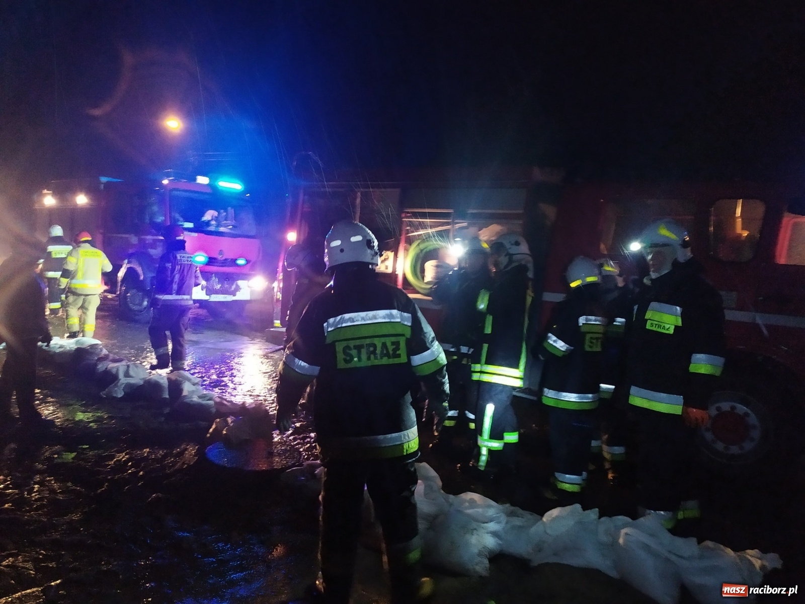 Zdjęcie w galerii na portalu naszraciborz.pl: Ulewa spowodowała zalanie dwóch domostw w Rzuchowie  wiadomości z regionu