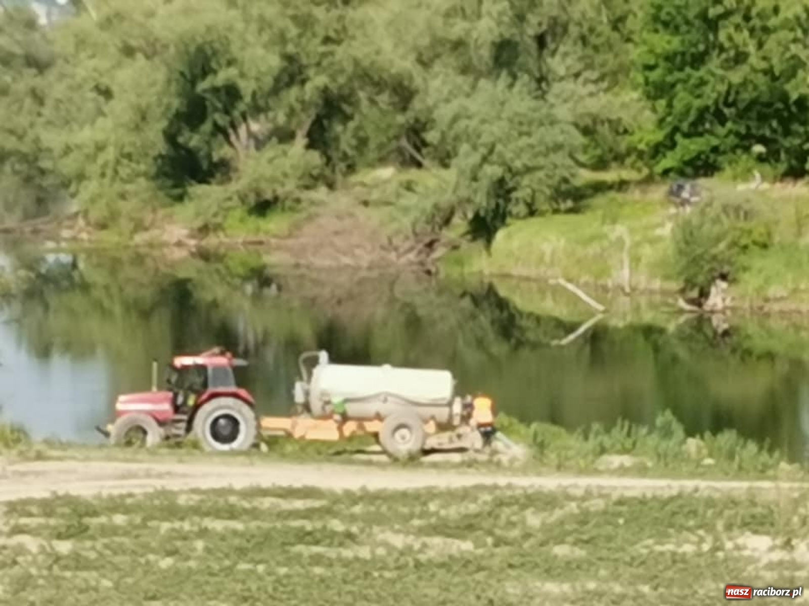 Zdjęcie w galerii na portalu naszraciborz.pl: Wyjaśniła się zagadka ciągnika z Raciborza-Sudoła  wiadomości z regionu